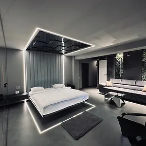 The Hatz - Near National Arena, Decebal, Unirii - Rh Living Bucharest
